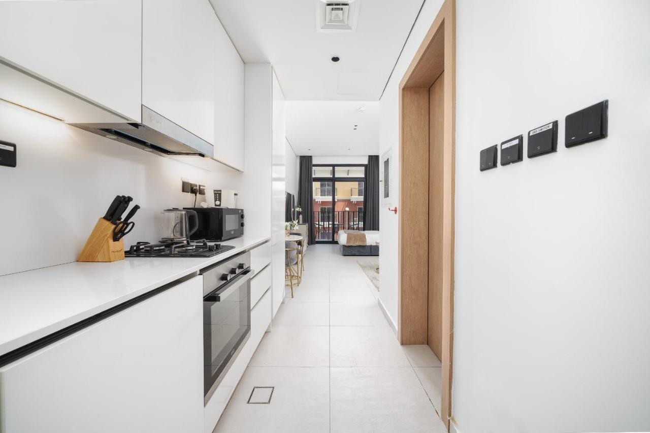 Alh Vacay - Bright In Beverly Jvc Apartment *